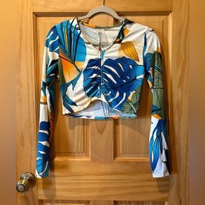 CALIA by Carrie Underwood Botanical Print Ruched Crop Rash Guard - Size S
